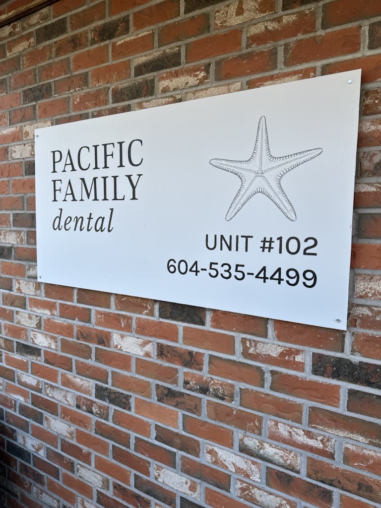 Pacific Family Dental - Drs. Heather Dagenais, David Wilkie, and Allizon Clark dental clinic in Surrey - Photo 2