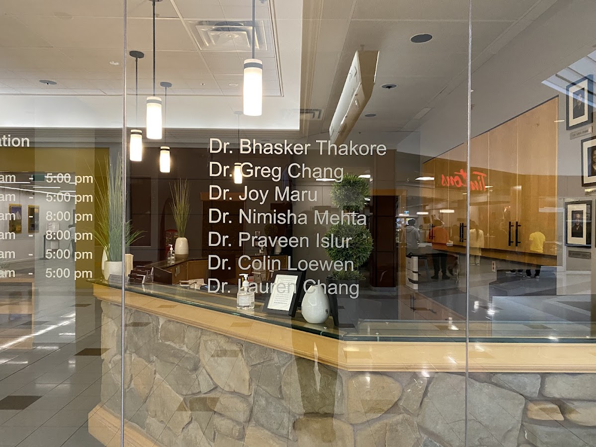 Surrey Place Dental Group dental clinic in Surrey - Photo 8