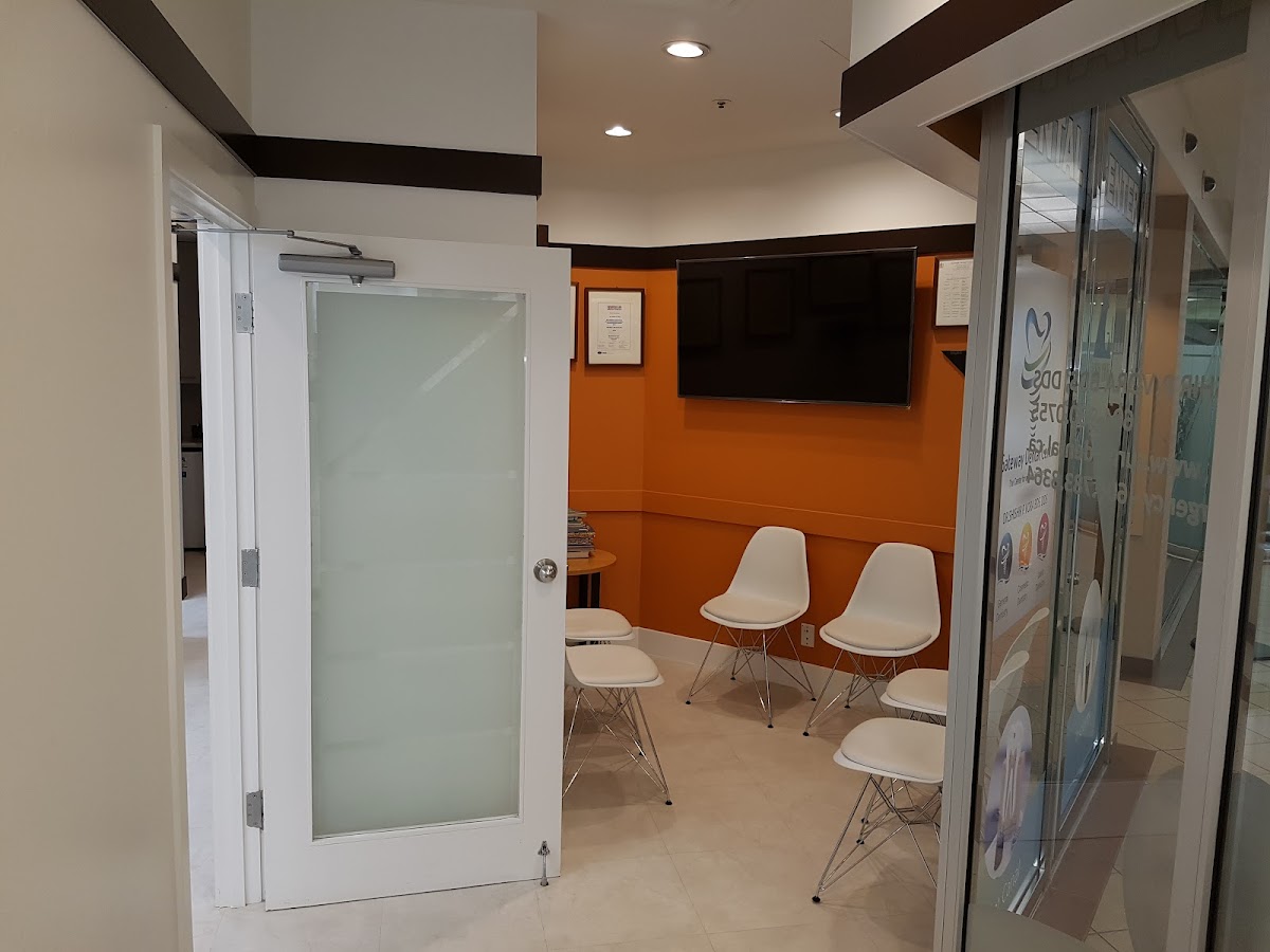 Gateway Dental Centre dental clinic in Surrey - Photo 7