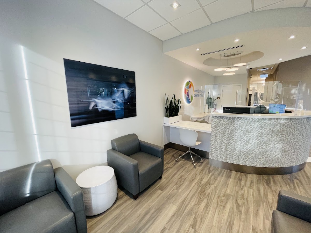 Newton Village Dental Clinic (Dr. Duo Zhang and Dr. Patrick Nguyen) dental clinic in Surrey - Photo 1