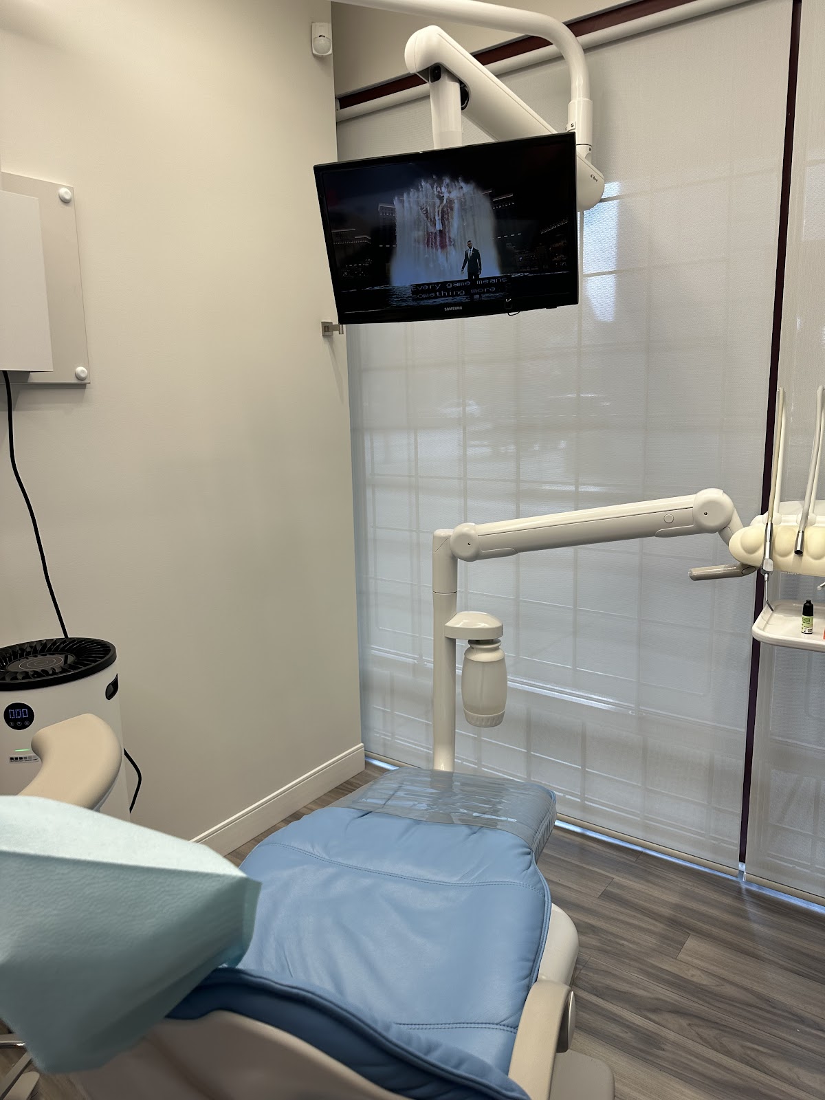 Newton Village Dental Clinic (Dr. Duo Zhang and Dr. Patrick Nguyen) dental clinic in Surrey - Photo 5