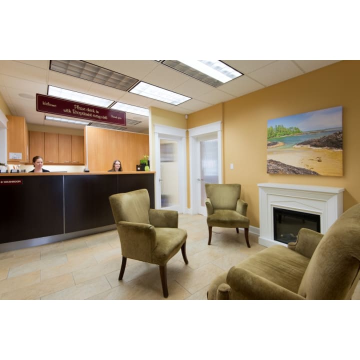 Comox Valley Dental Centre dental clinic in Comox - Photo 9