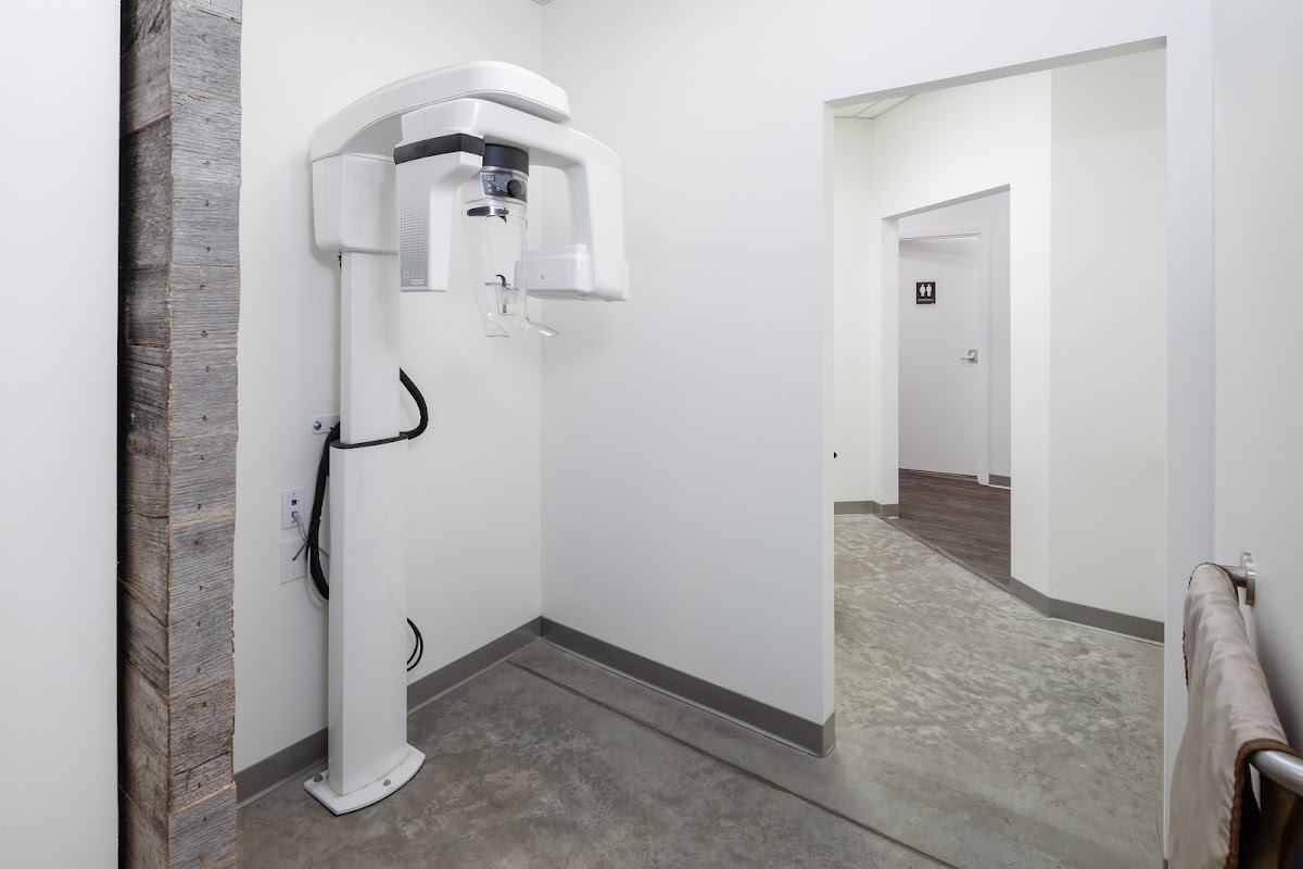 Cloverdale Crossing Dental Clinic dental clinic in Surrey - Photo 3