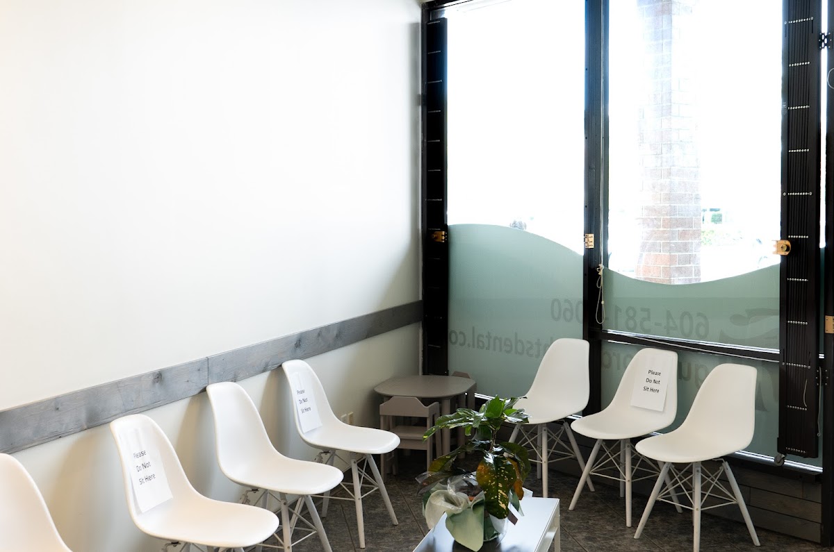 Guildford Heights Dental Centre dental clinic in Surrey - Photo 9