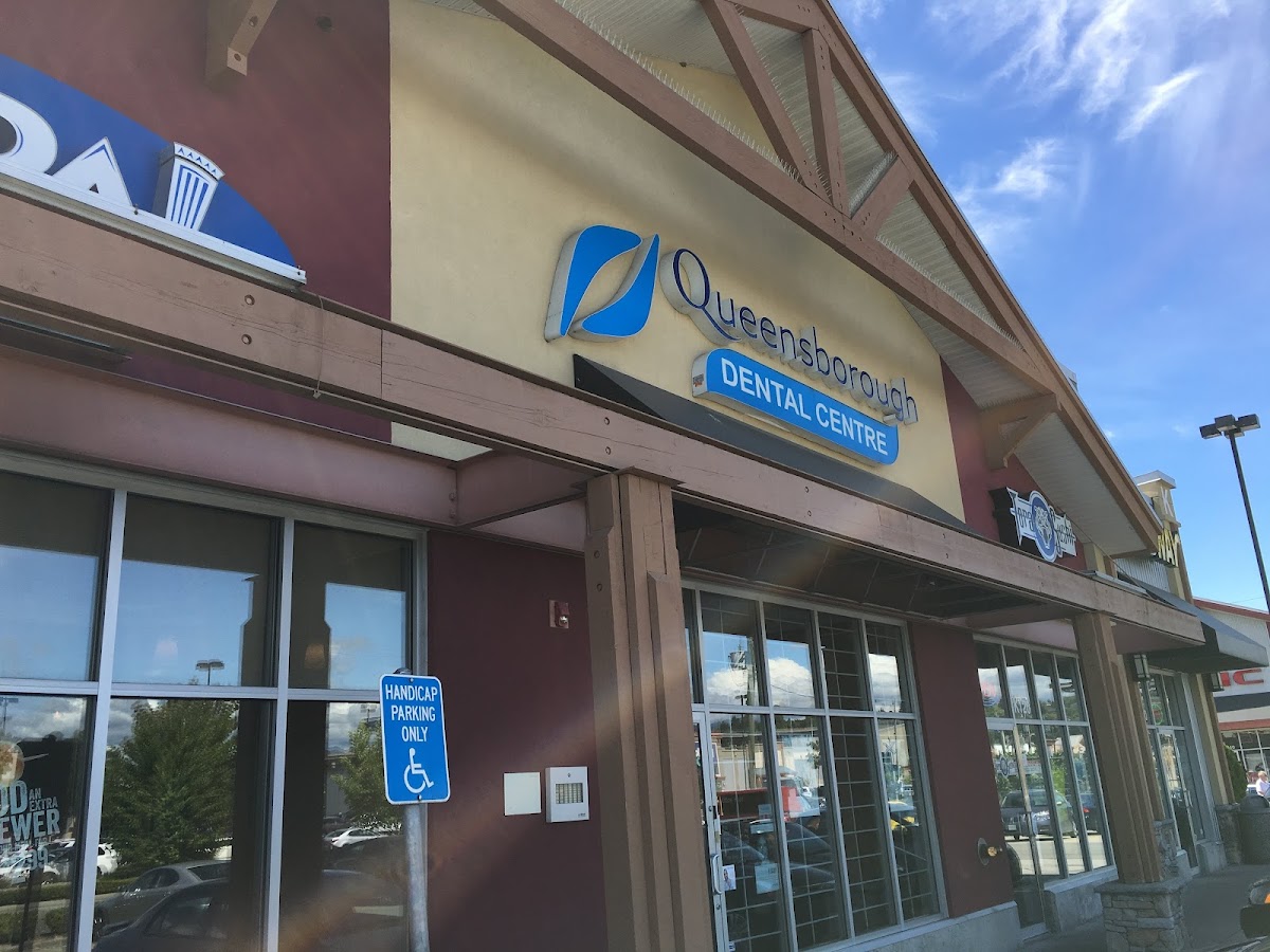 Queensborough Dental Centre dental clinic in New Westminster - Photo 1