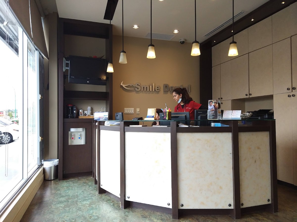 Smile Dental Group dental clinic in Burnaby - Photo 7