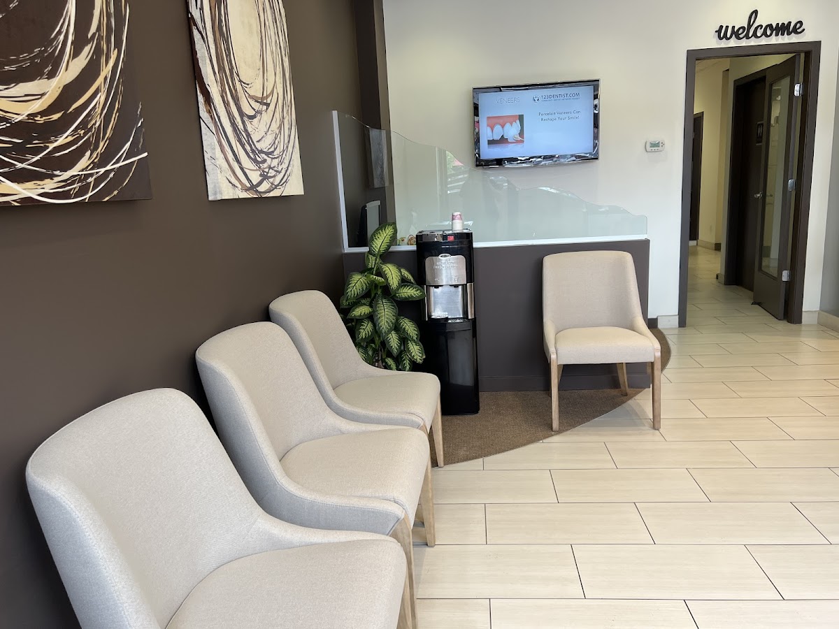 Columbia Square Dental dental clinic in New Westminster - Photo 8