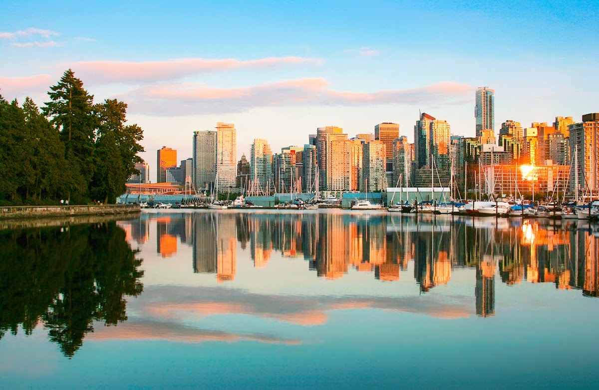 Dr. Raymond Chung dental clinic in Vancouver - Photo 1
