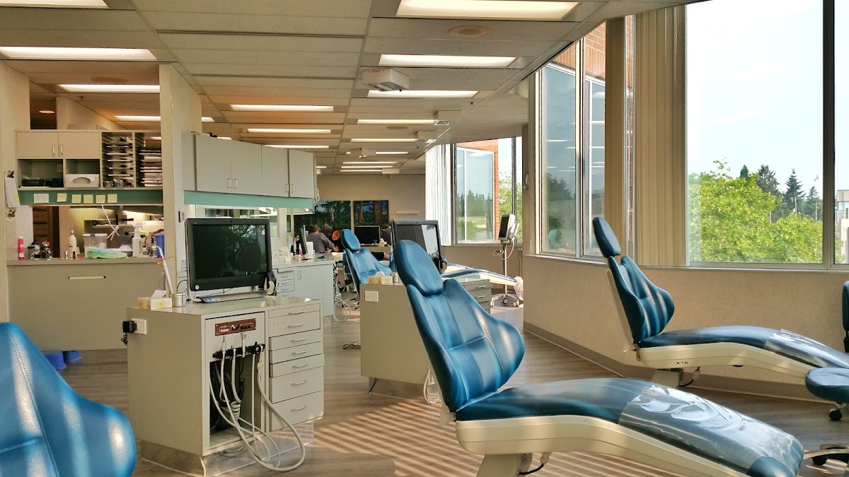 Dr. Raymond Chung dental clinic in Vancouver - Photo 5