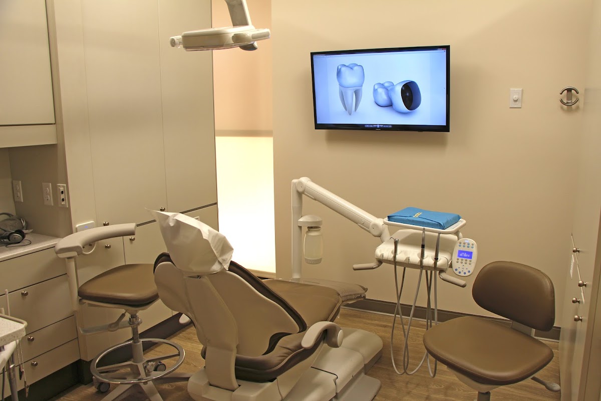 Lougheed Family Dental dental clinic in Coquitlam - Photo 4
