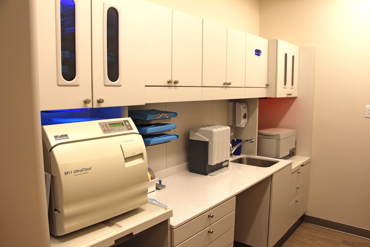Lougheed Family Dental dental clinic in Coquitlam - Photo 7