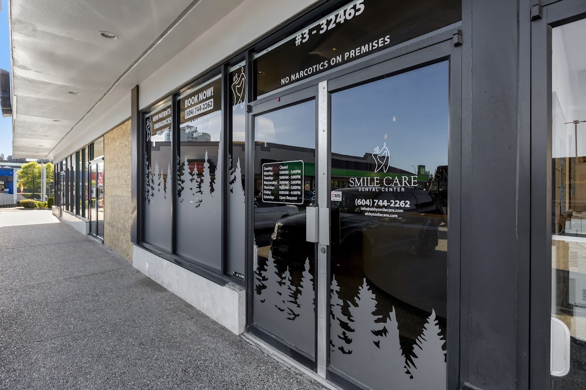Smile Care Dental Center dental clinic in Abbotsford - Photo 4