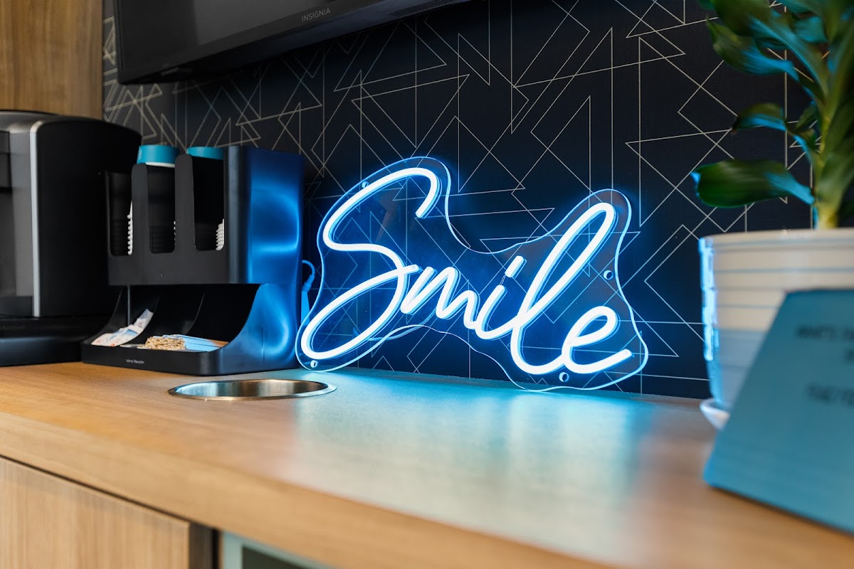 Smile Care Dental Center dental clinic in Abbotsford - Photo 5