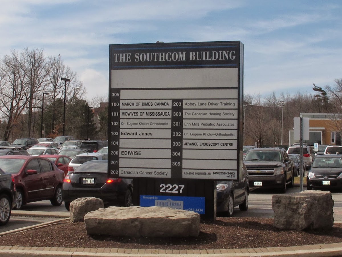 Orthodontically Yours dental clinic in Mississauga - Photo 4