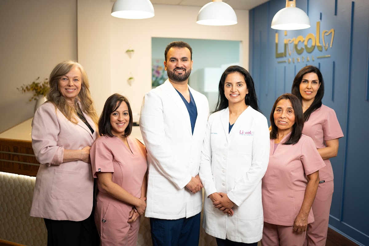 Lincoln Dental Center Coquitlam BC dental clinic in Coquitlam - Photo 1