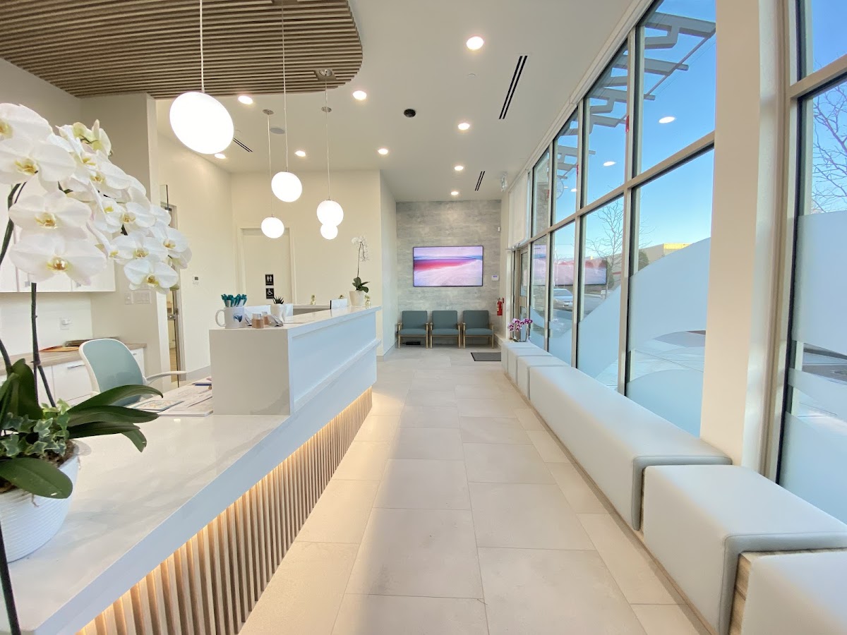 Crystal Dental dental clinic in Langley Township - Photo 3