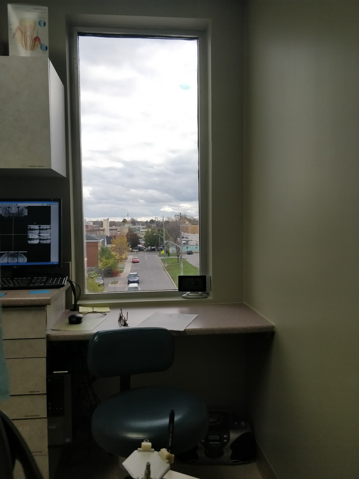 Connexion Dental Care Group dental clinic in Vanier - Photo 8