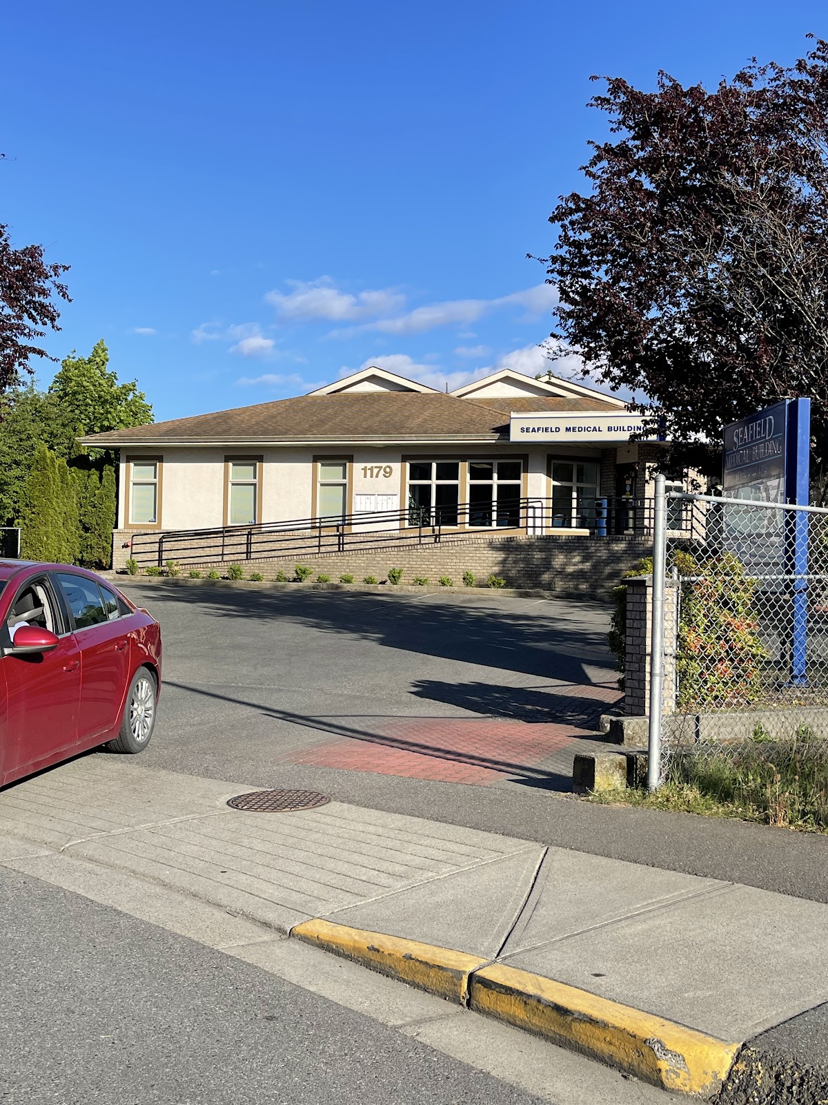 Dr Alex Chen dental clinic in Nanaimo - Photo 3