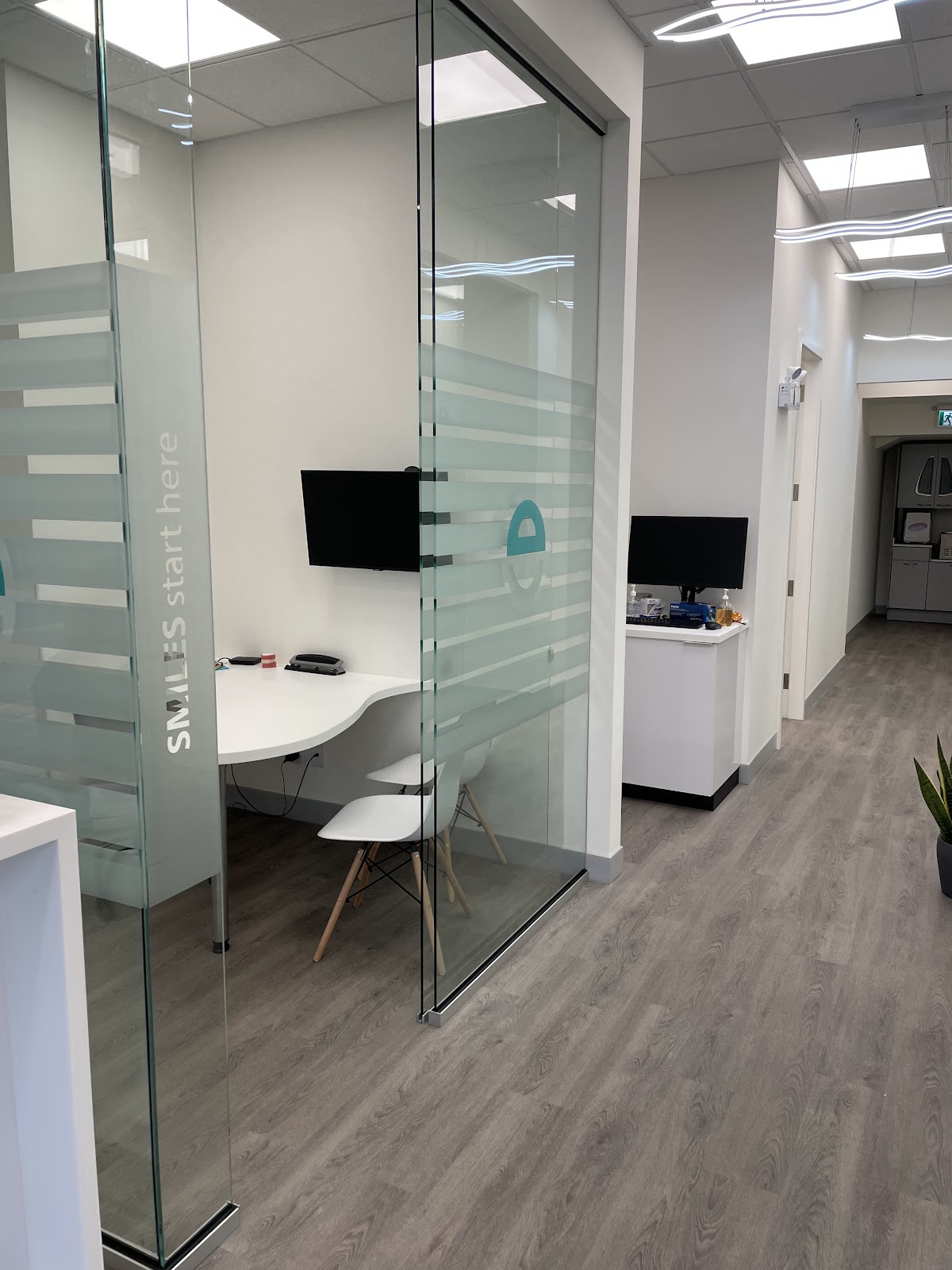 Smiles Orthodontics dental clinic in North Vancouver - Photo 7