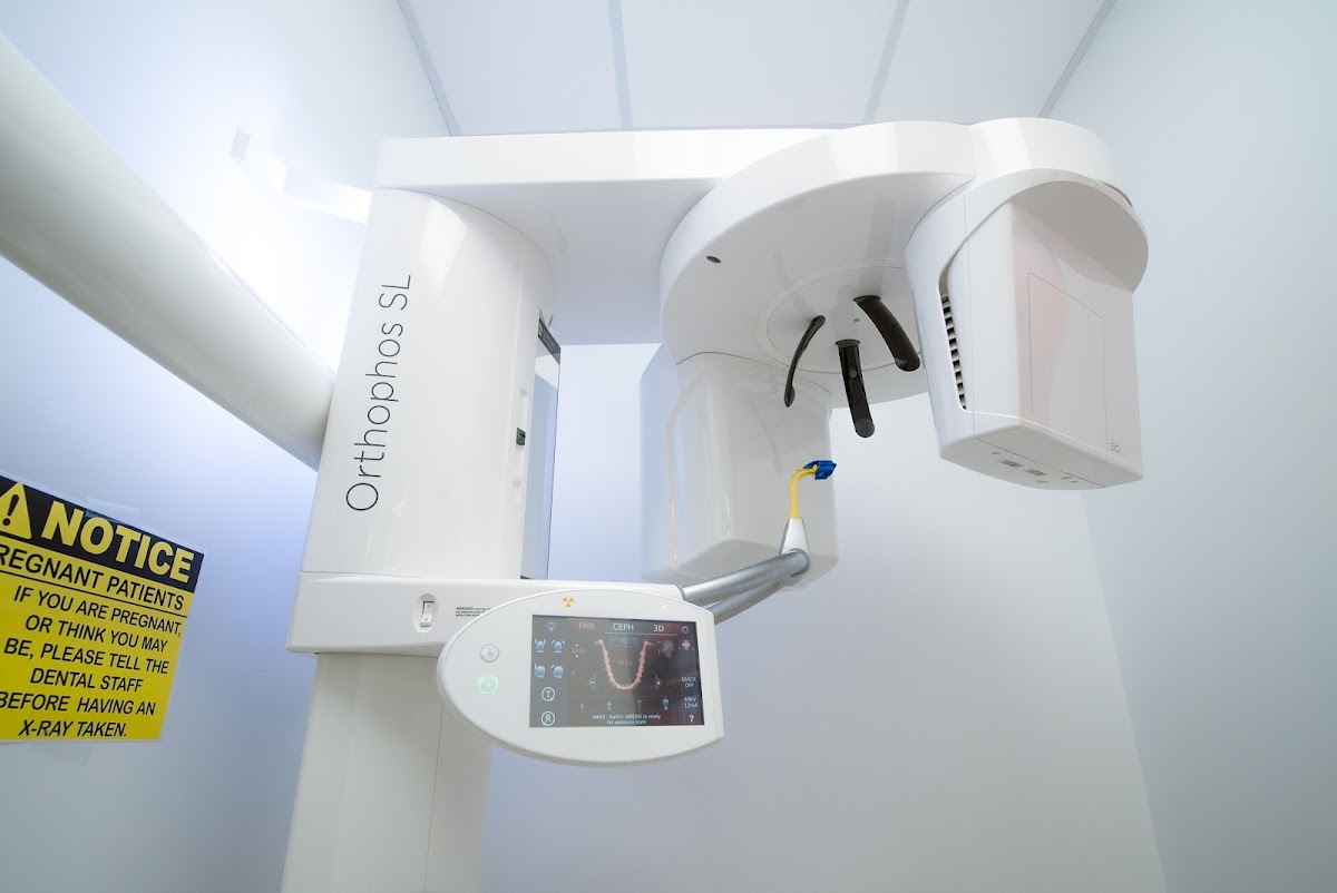 Langley Dental Group dental clinic in Langley Township - Photo 9