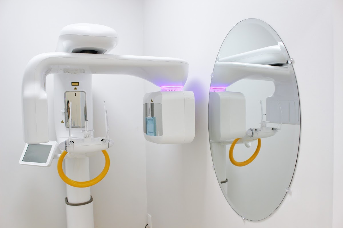 Pure Dental dental clinic in Langley Township - Photo 5