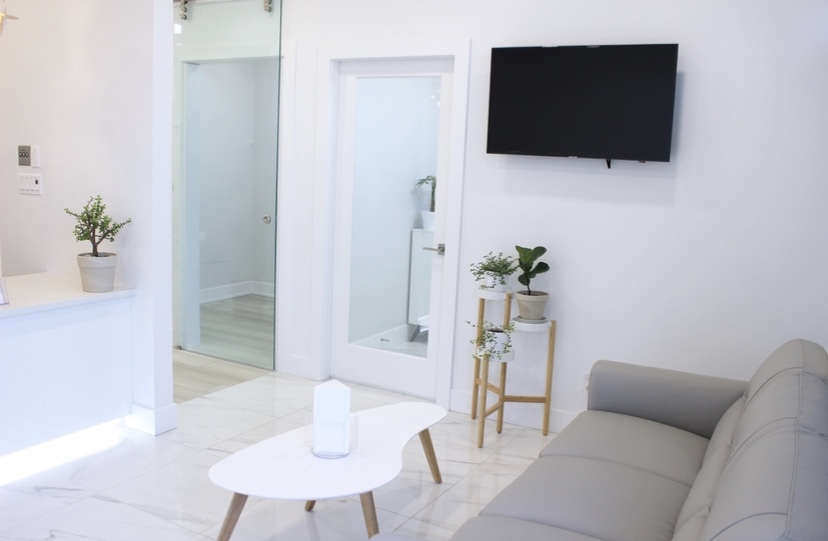 Pure Dental dental clinic in Langley Township - Photo 6