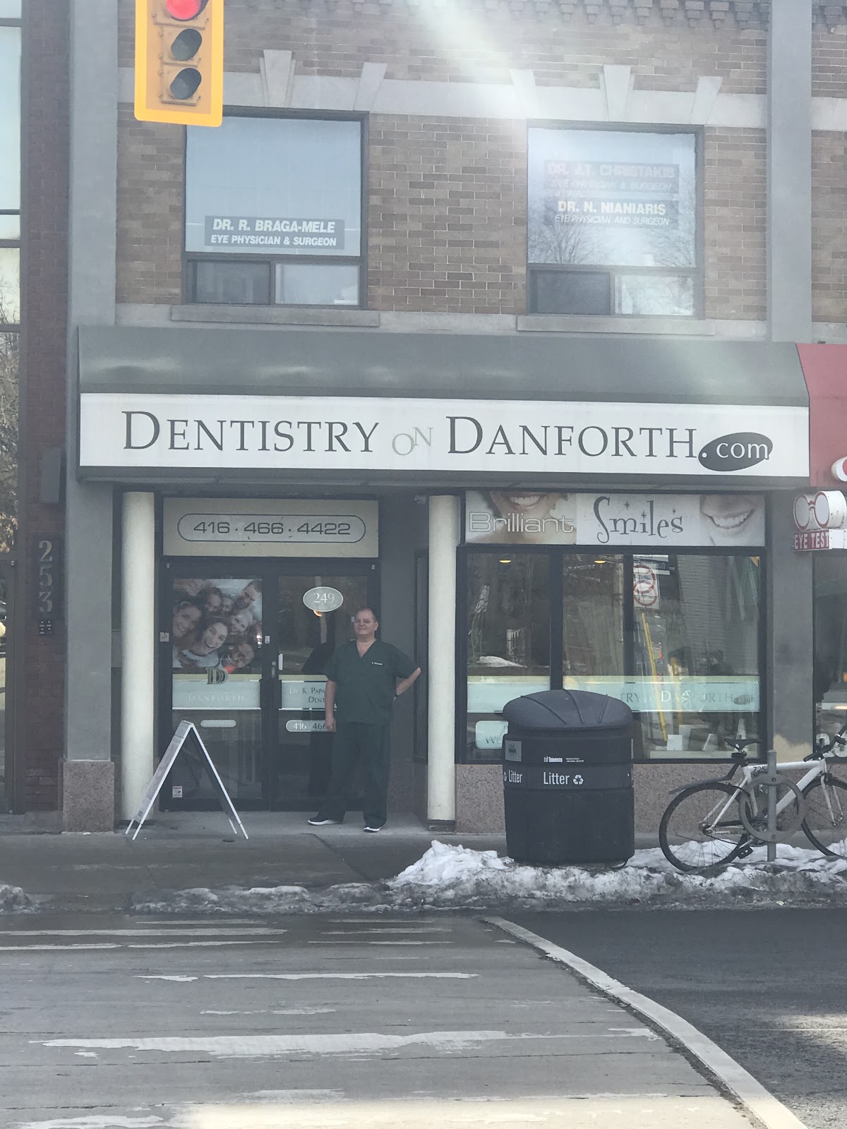 Dentistry On Danforth dental clinic in Old Toronto - Photo 8
