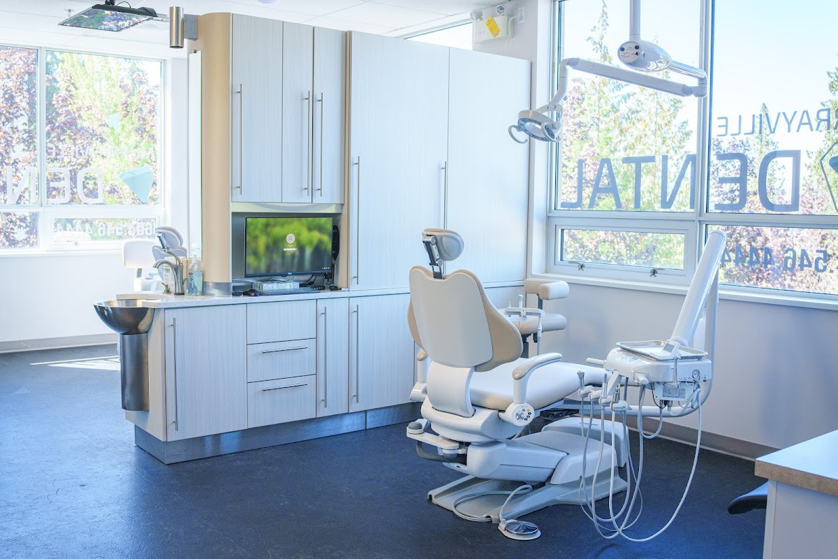 Murrayville Dental dental clinic in Langley - Photo 4