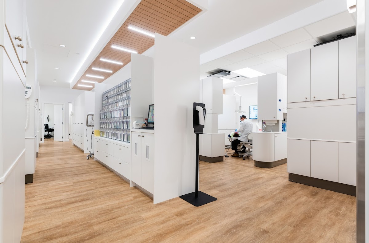 Willowbrook Dental Clinic dental clinic in Langley - Photo 2