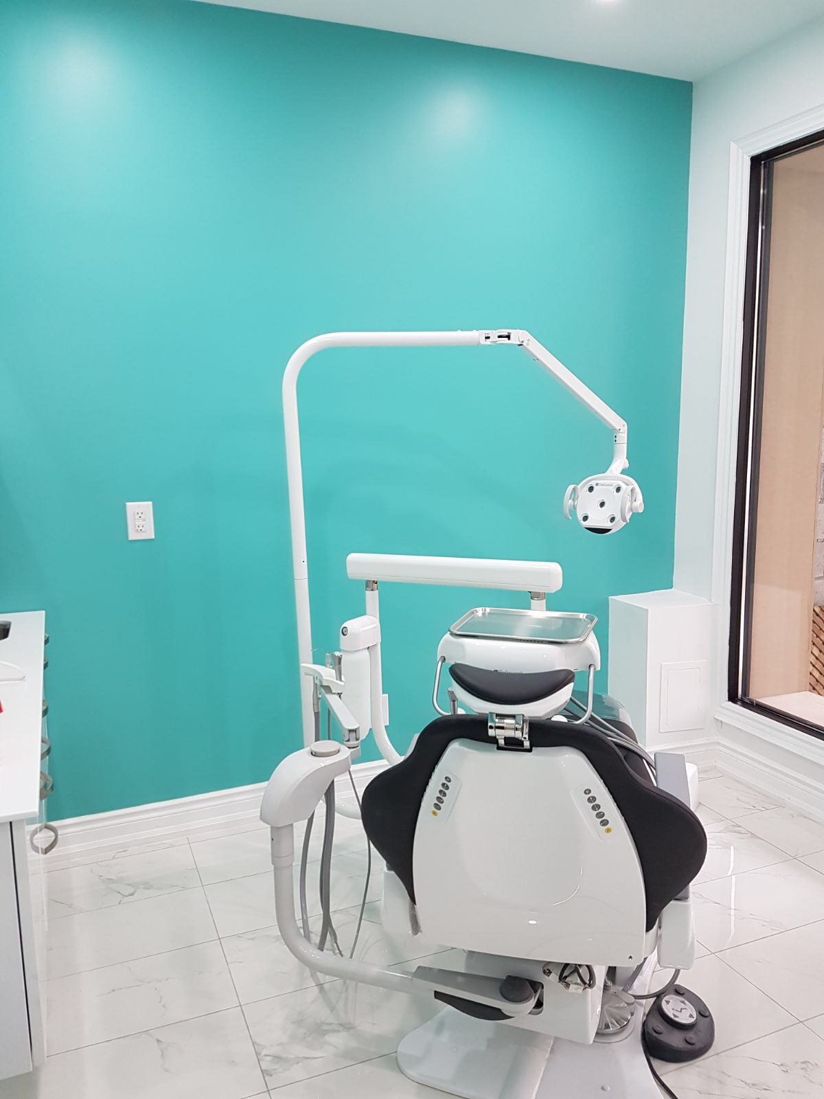D on D Dental (Main) dental clinic in East York - Photo 5
