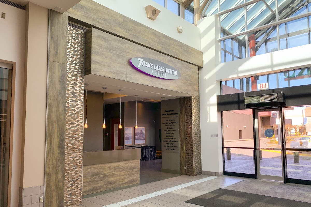 7 Oaks Dental Centre dental clinic in Abbotsford - Photo 3