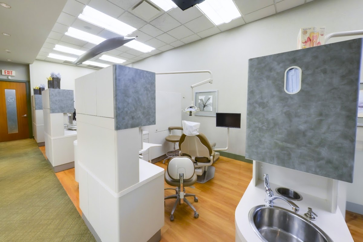 7 Oaks Dental Centre dental clinic in Abbotsford - Photo 6