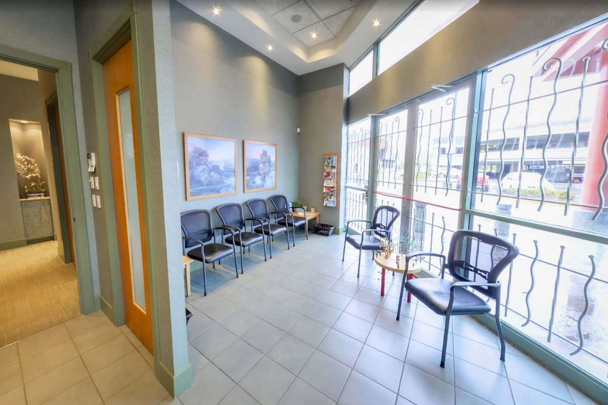 7 Oaks Dental Centre dental clinic in Abbotsford - Photo 7