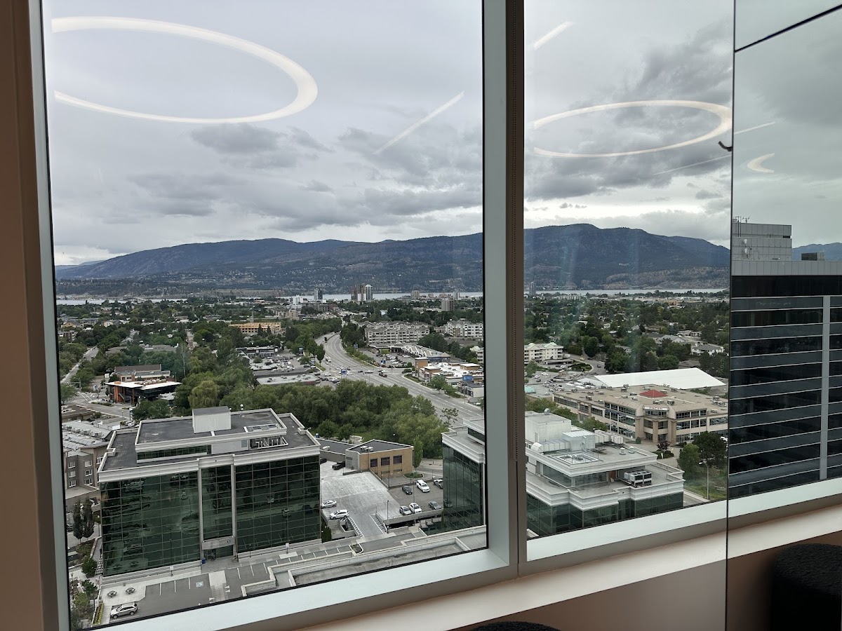 Honce Dentistry dental clinic in Kelowna - Photo 5