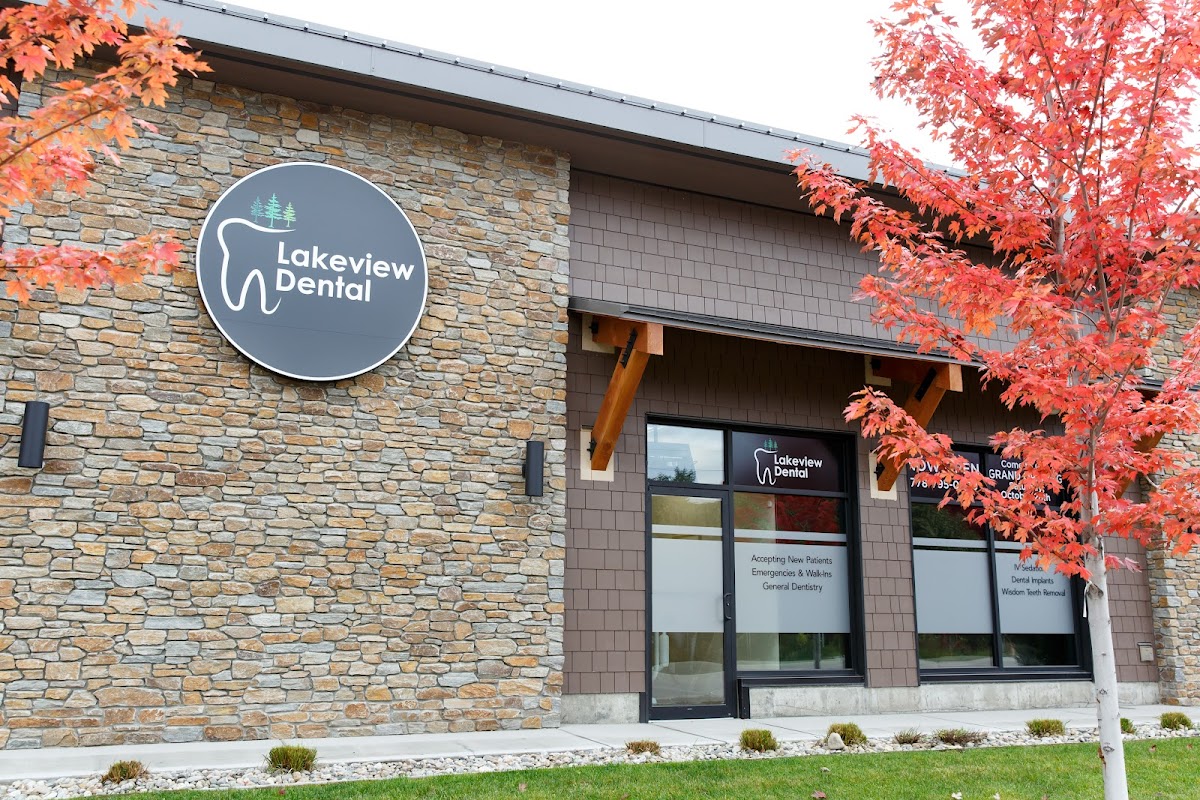 Lakeview Dental dental clinic in West Kelowna - Photo 1