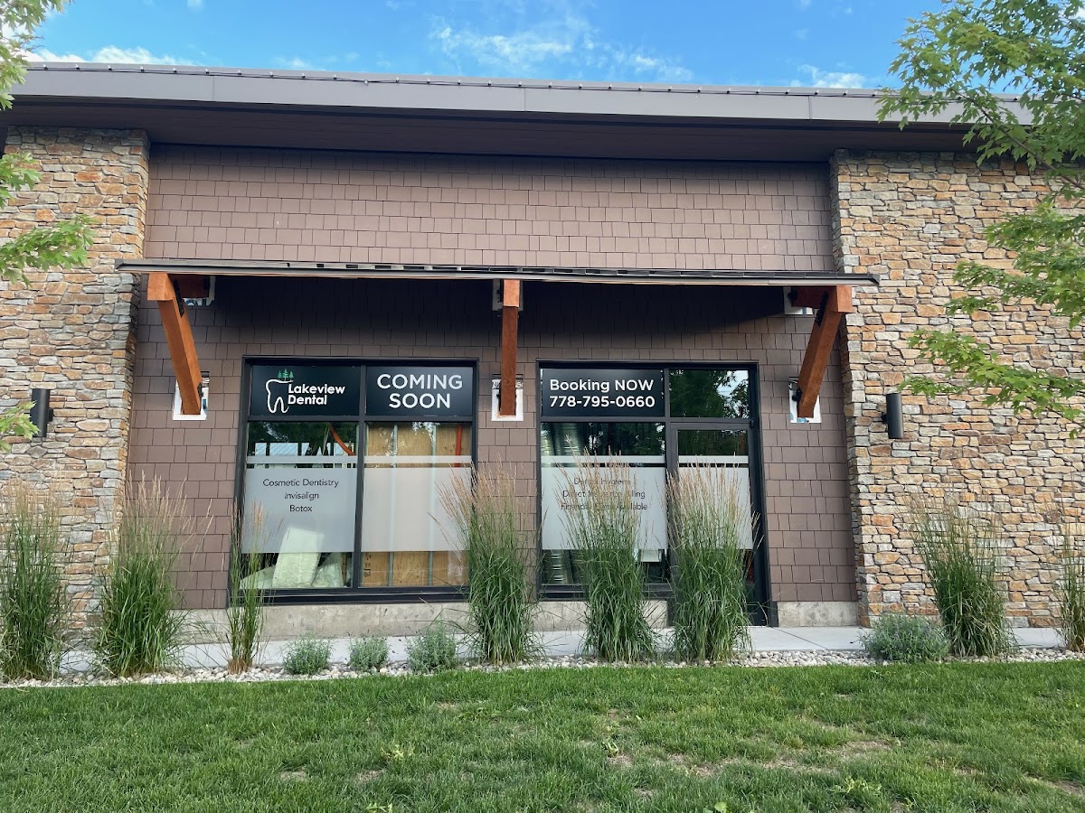 Lakeview Dental dental clinic in West Kelowna - Photo 2