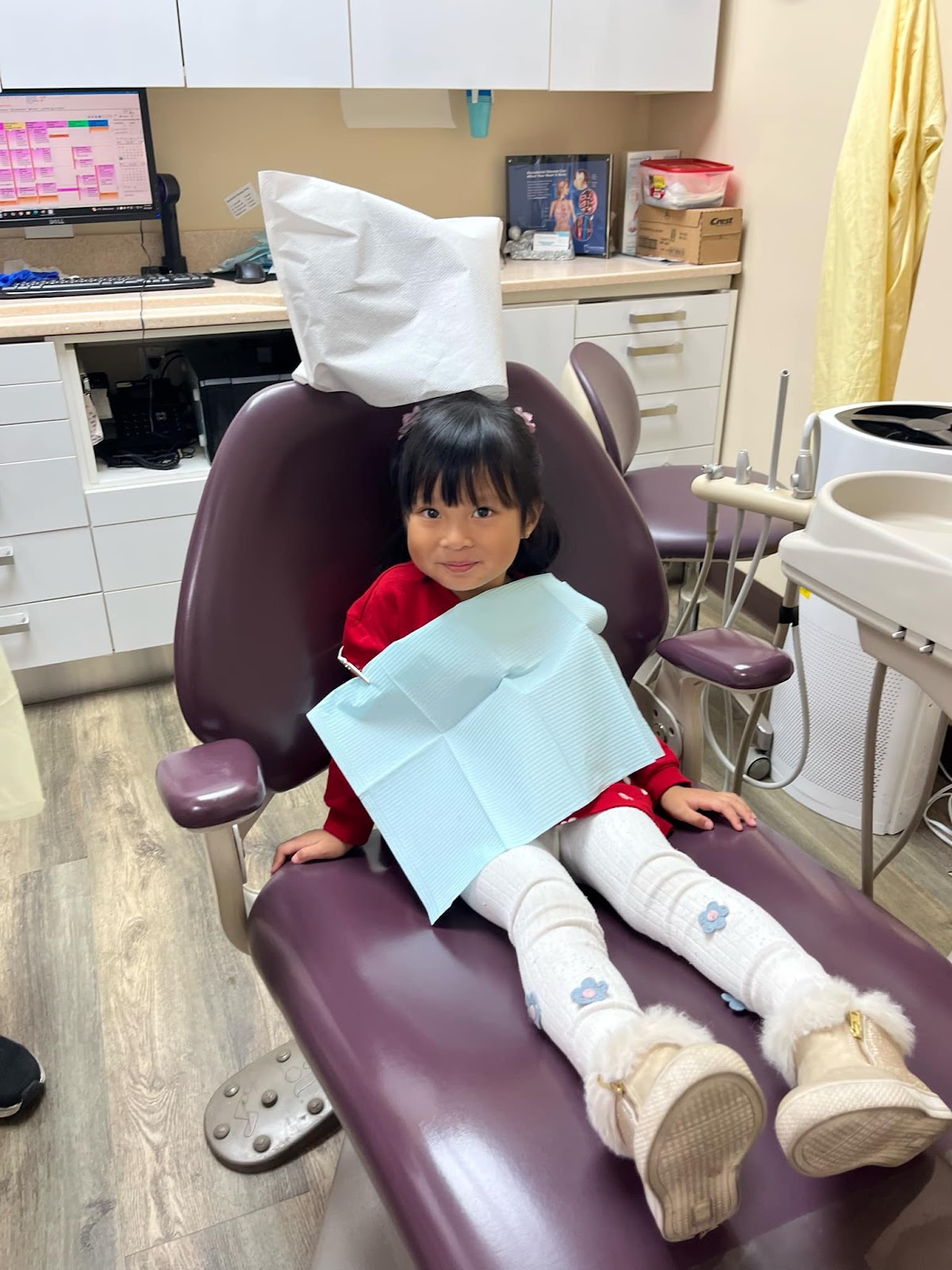 North York Family Dentistry /Formerly Dr Roslyn Sim-Sabilano Professional Corporation dental clinic in North York - Photo 4