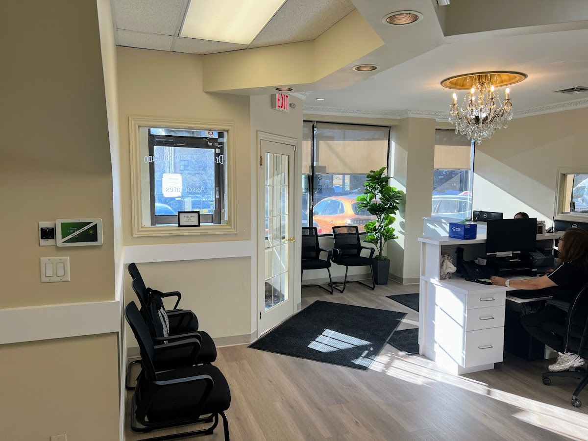 North York Family Dentistry /Formerly Dr Roslyn Sim-Sabilano Professional Corporation dental clinic in North York - Photo 5