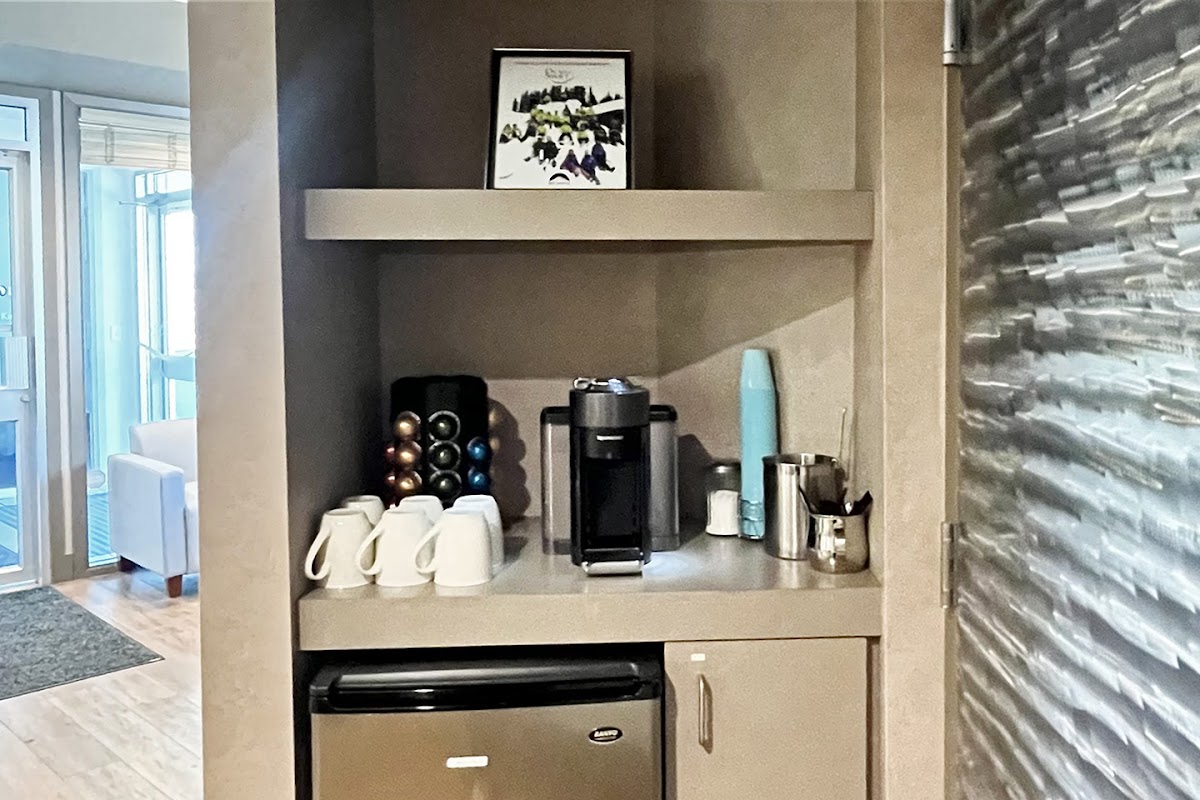 Dr. Sean M. Swift Dentistry dental clinic in Kelowna - Photo 4