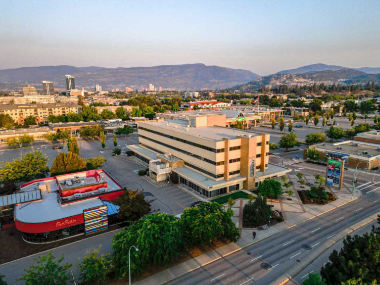 Dr Terry Farquhar dental clinic in Kelowna - Photo 3