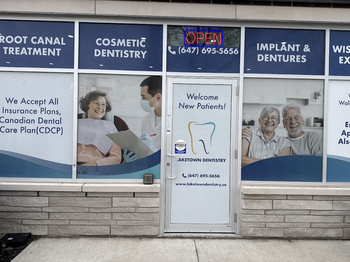 Laketown Dentistry dental clinic in Etobicoke - Photo 1