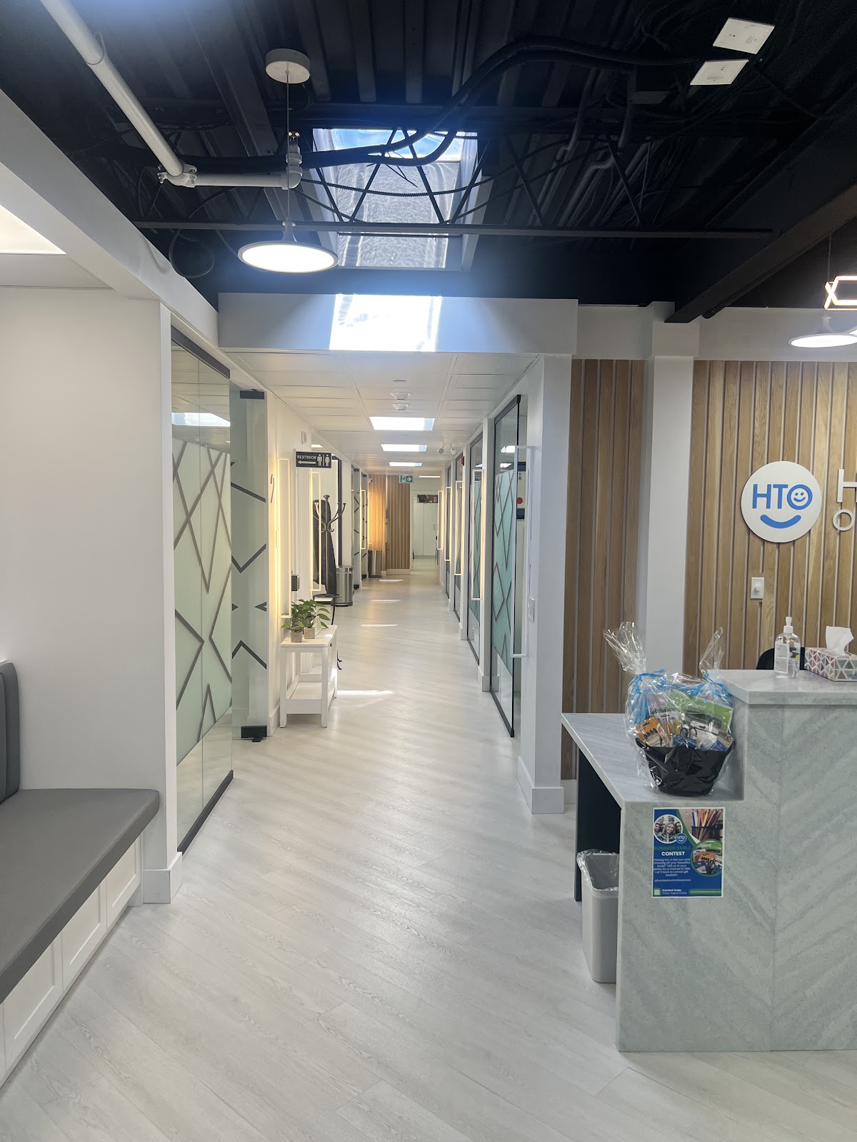 Humbertown Orthodontics dental clinic in Etobicoke - Photo 10