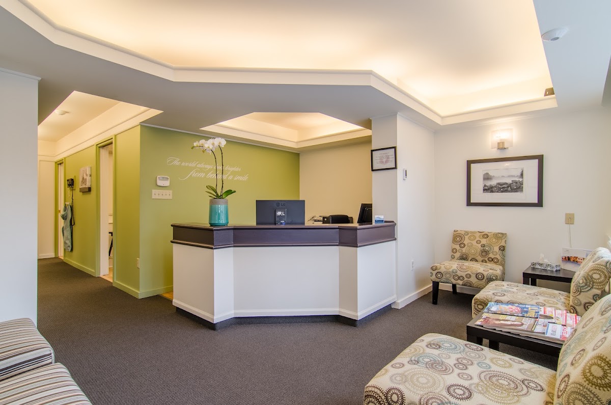 Oak Bay Dental Clinic dental clinic in Victoria - Photo 3