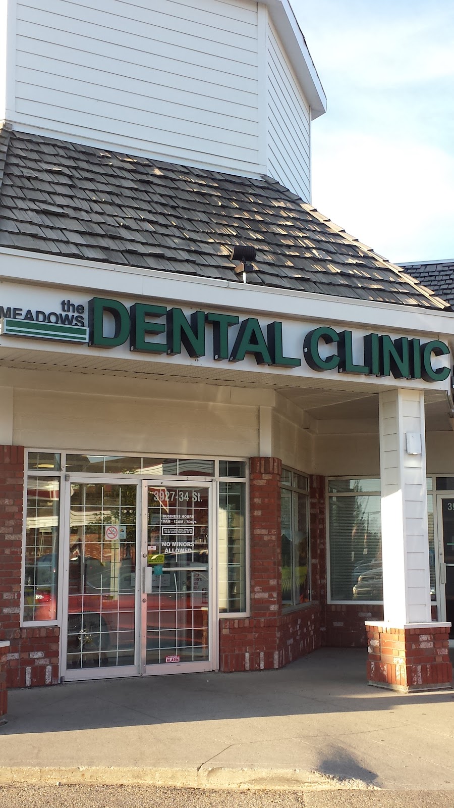 The Meadows Dental Clinic dental clinic in Edmonton - Photo 3