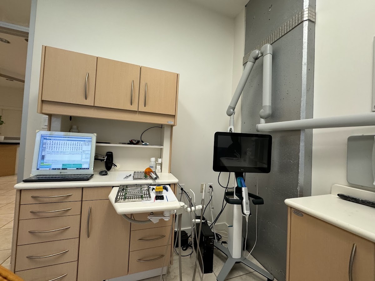 Alpha Dental Centre - CDCP Patients Welcome dental clinic in Kelowna - Photo 8