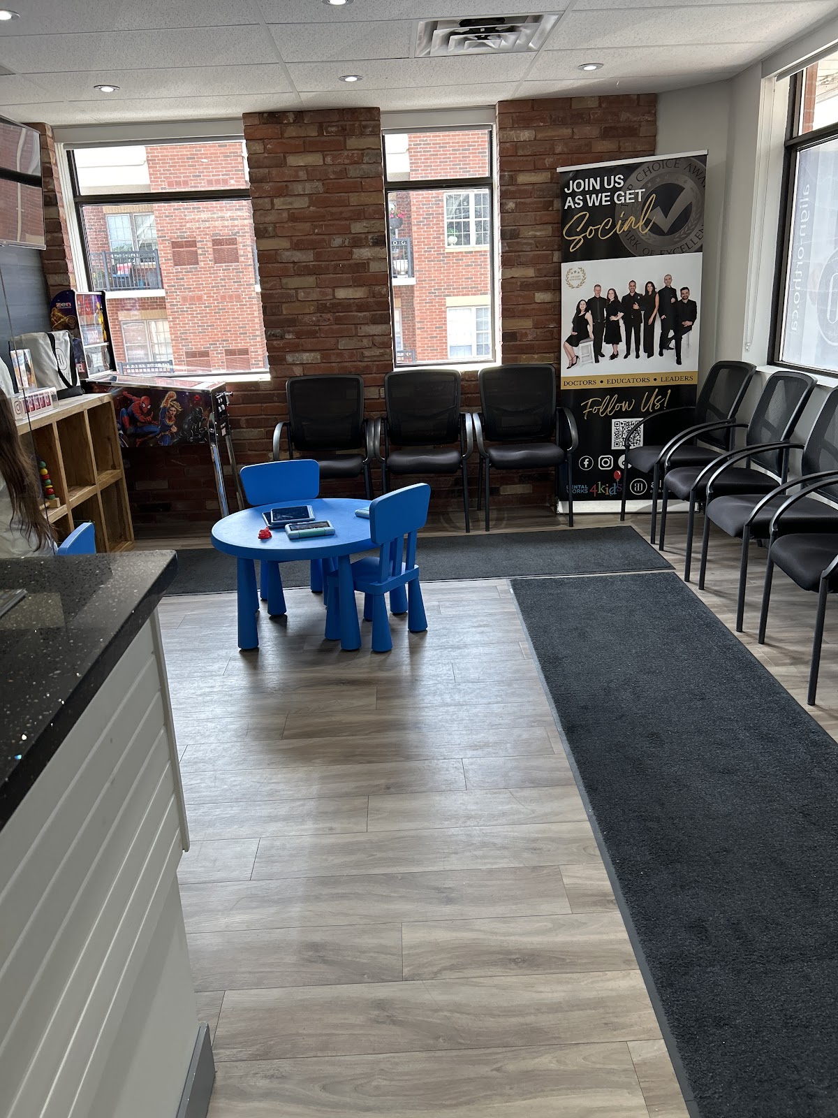 Dental Works 4 Kids - Maple dental clinic in Vaughan - Photo 10