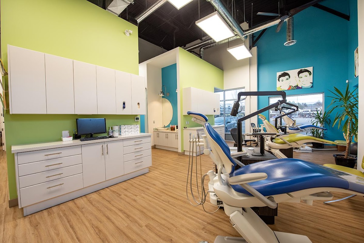 Straight Smiles Kelowna dental clinic in Kelowna - Photo 2