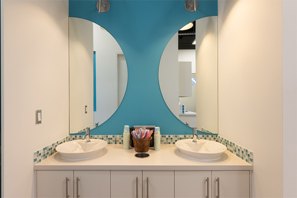 Straight Smiles Kelowna dental clinic in Kelowna - Photo 4
