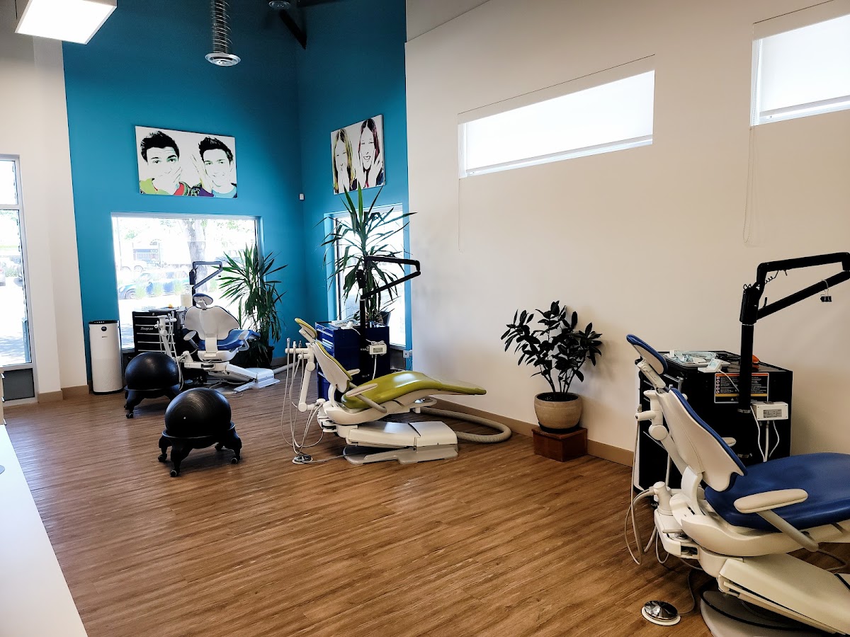Straight Smiles Kelowna dental clinic in Kelowna - Photo 8