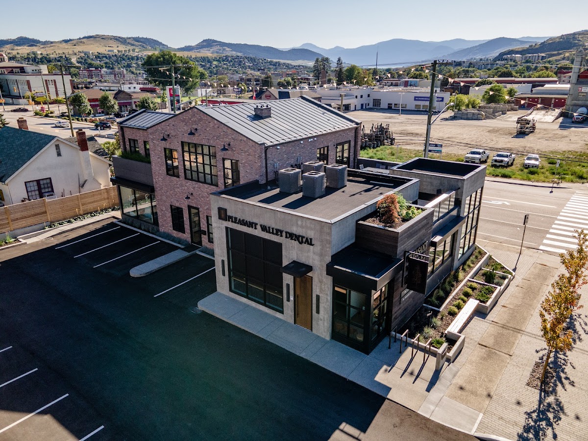Pleasant Valley Dental dental clinic in Vernon - Photo 2